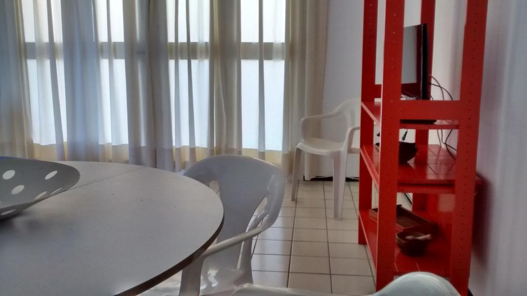 Apartamentos No Cartier Praia Do Futuro Fortaleza Confortavel Com 2 Qrtos 1 Suite Luaran gambar
